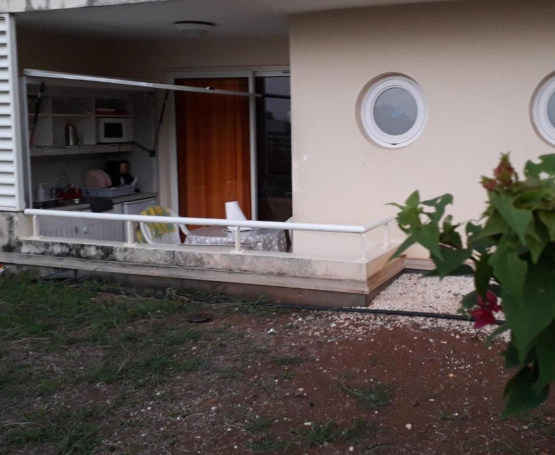 Appartement Colibri De La Baie De Tartane Trinite  Exterior foto